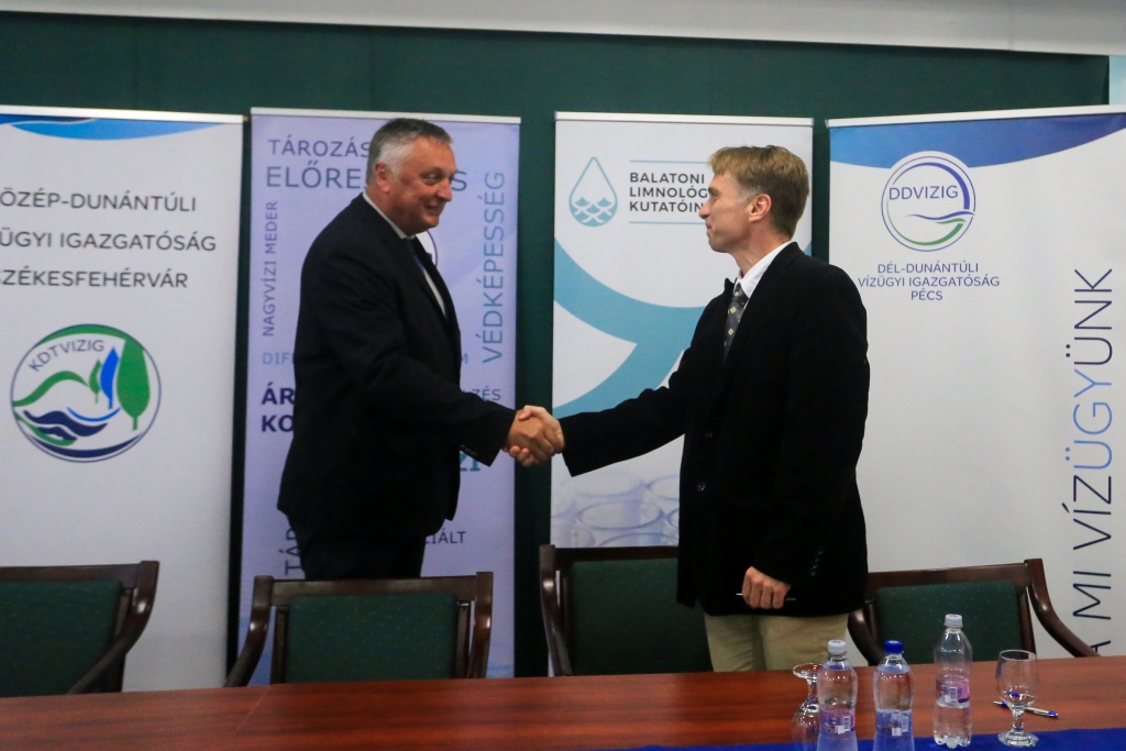 kép az aláírásról