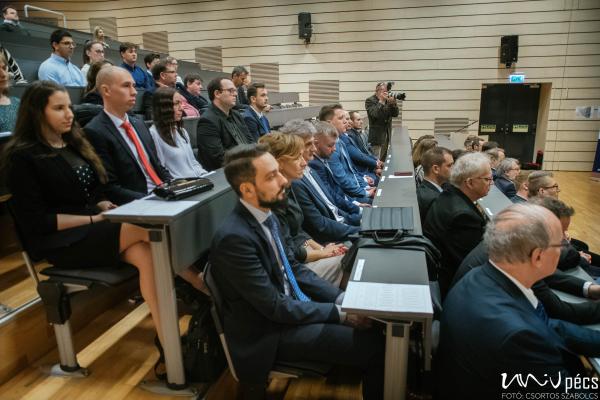 ösztöndíj átadó