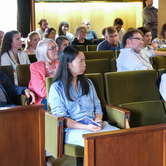konferencia
