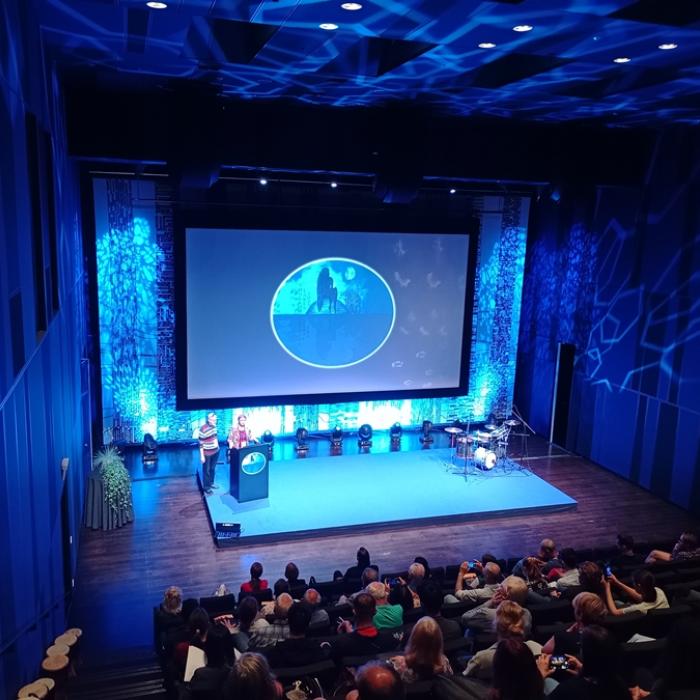konferencia