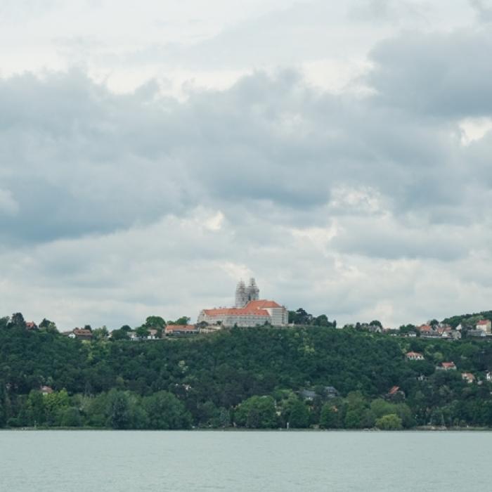 kép a sajtótájékoztatóról